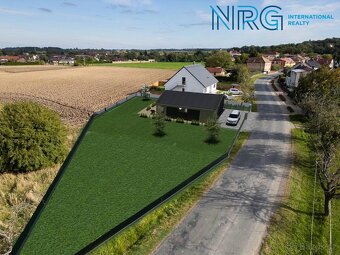 Prodej stavební parcely s projektem domu 4+kk, 900 m2, Cholt - 6