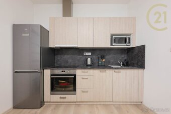 Prodej bytu 2+kk po rekonstrukci, 34 m² – Brno, ul. Brati... - 6