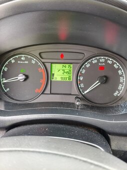 Škoda Fabia 1.4 16V modrá - 6