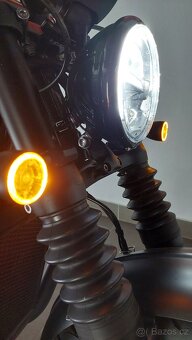 Triumph Bonneville Bobber Black 1200 - 6