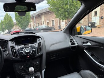 Ford Focus ST 2.0 T 2013 electric gold - 6