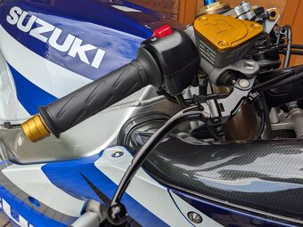 Suzuki GSX-R 1000 K2 - 6