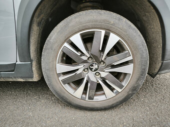 Peugeot 2008 1,2i - 6