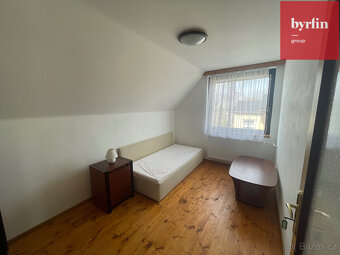 Nabídka k pronájmu – Moderní a pohodlný 3+1 byt v rodinném d - 6