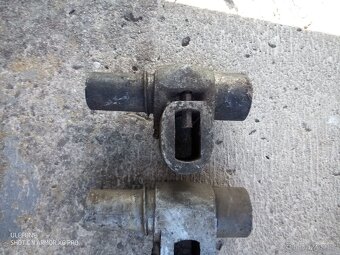 Jawa pérák, ČZ 150 C kluzáky zadního pérování - 6