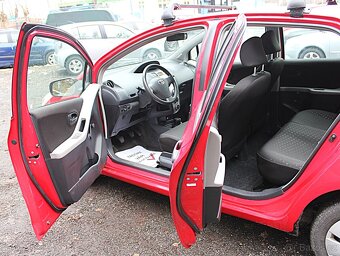 Toyota Yaris - 6