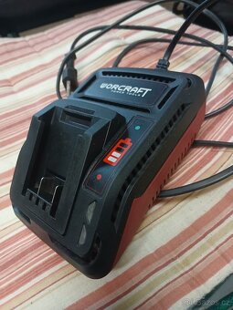 Worcraft nabíječka a baterie 4Ah - 6