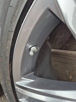 5x112 r19 Vw Tiguan -R line Sebring Zanovni pneu Hankook - 6