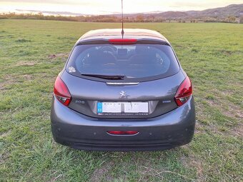Peugeot 208 1,2 benzín, 72 tis km - 6