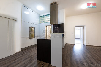 Pronájem bytu 2+kk, 54 m², Olomouc, ul. Komenského - 6