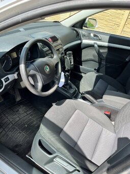 Škoda Octavia combi 2.0 tdi - 6