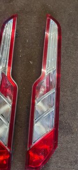 Zadni leve prave svetlo ford transit - 6