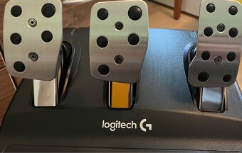 Logitech G29 Driving Force - 6