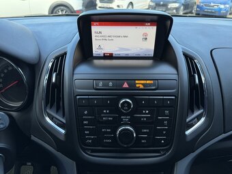 Opel Zafira Tourer 1.4i Turbo Navi Digi Klima Tempomat 7Míst - 6