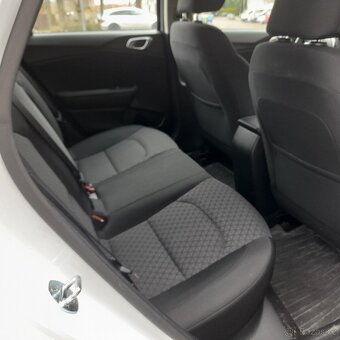 Prodám KIA CEED 1.5 benzín/118 kw - 6