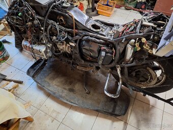 Honda Goldwing 1500 GL 1500 díly - 6