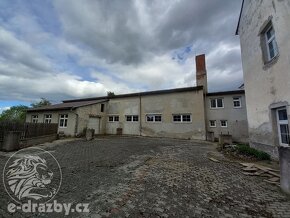 Komerční areál v obci Načeradec, užitná plocha 1 800 m2 - 6