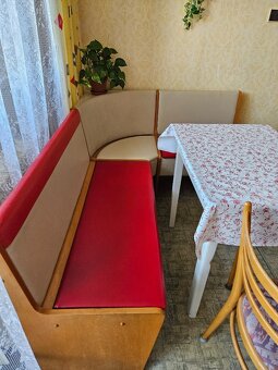 Retro/starožitný nábytek - 6
