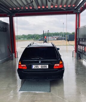 BMW 318d E46 – 85kW, manuál, černá metalíza - 6