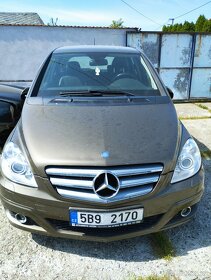 Mercedes-Benz - 6