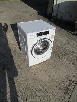 Nabízím pračku Whirpool přední plnění na 10kg. Plně funkční - 6