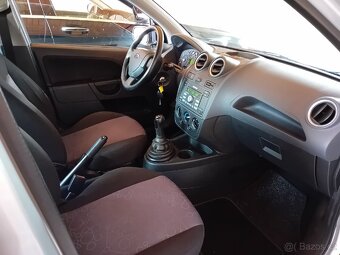 Ford fiesta - 6