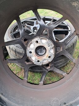 Alu MM Concepts 5x114.3 R19 + Pirelli 235/35/19 - 6