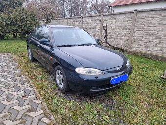 hyundai lantra 1.8 gls - 6
