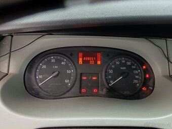 Renault Trafic L2H1 2.0 dCi -115 - 6