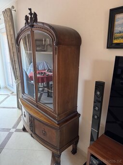 Výkladní skříň vitrína - 6