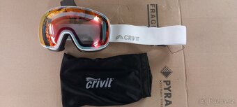 Lyžařská helma - 6