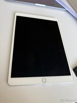 Apple iPad Air (3rd generation) 64 GB - 6