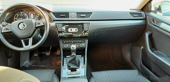 Škoda Superb 3 Lava blau TOP - 6
