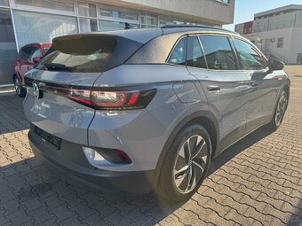 VW ID.4 Pure 125kW 64tkm Navigace Webasto DAB Full LED - 6