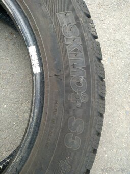 Prodám zimní gumy Sava eskimo 185/60 R15 DOT 3323 - 6