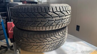 Zimní pneu 215/60 R16 - 6