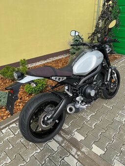 Yamaha XSR 900 - 6