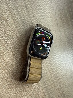 Apple Watch 8 45mm Silver top stav. - 6