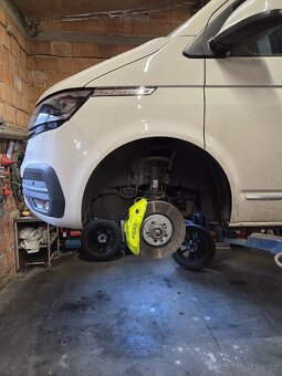 VW t5 t6 t6.1 kola Goodyear 215/60 r17 C zimní ,originál vw - 6