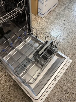 Vestavena mycka nadobi Respekta 60 cm - 6