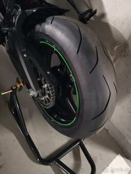 Kawasaki Ninja ZX - 10R - 6