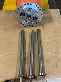 3 osé zápěstí z robota pro cnc svařovací stůl. - 6