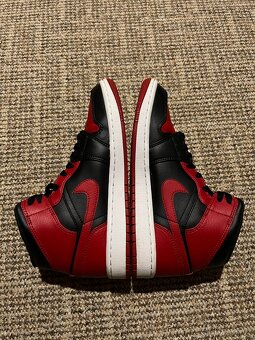 Nike Air Jordan 1 Mid - 6