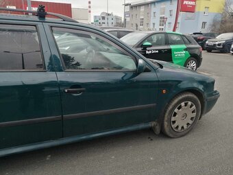 Škoda octavia conbi 1.6 LPG 99 - 6