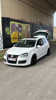 Golf 5 gt sport 2.0 tdi BMM 103kw - 6