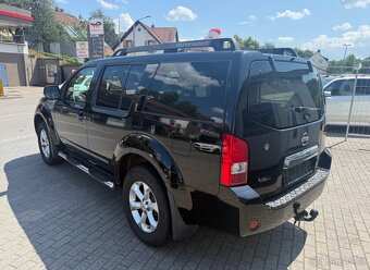 Nissan Pathfinder 2.5 dCi Comfort AUT. 126kw - 6