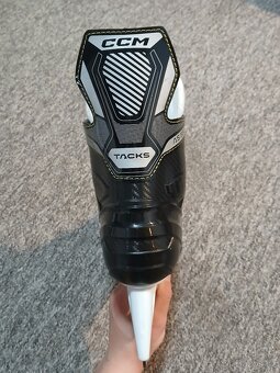 Pánské brusle CCM - vel. 45,5 - 6