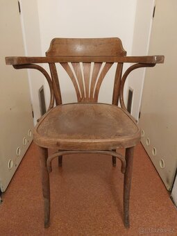 Stará dřevěná židle - 6