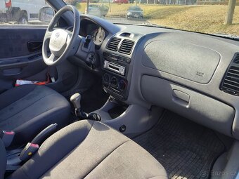 Hyundai Accent - 6