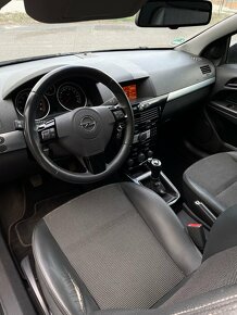 Opel Astra GTC 1.6 - 6